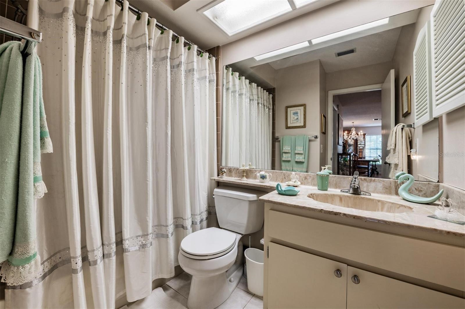 Image 21 of 41 For 9302 Trowbridge Court