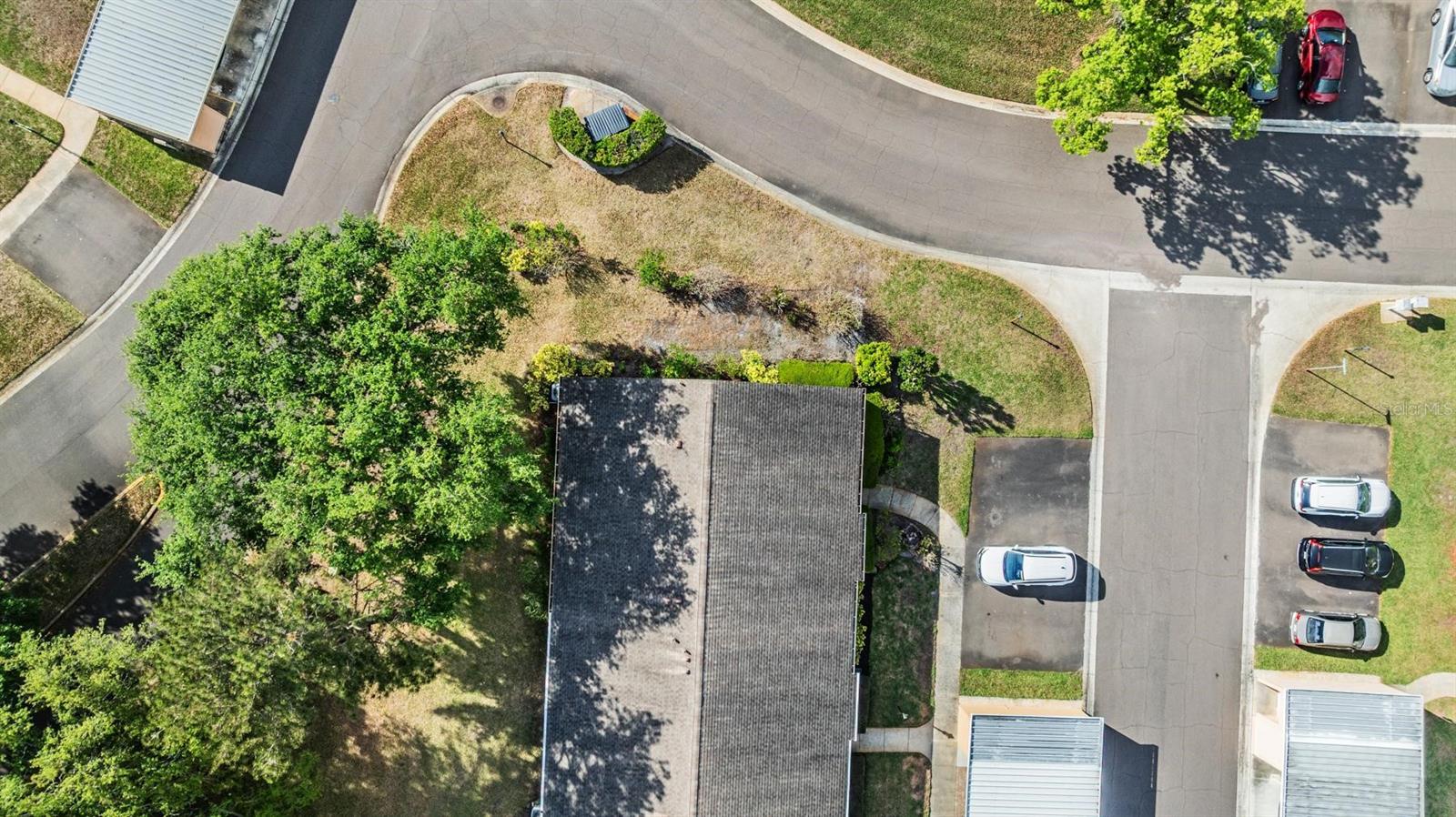 Image 31 of 41 For 9302 Trowbridge Court