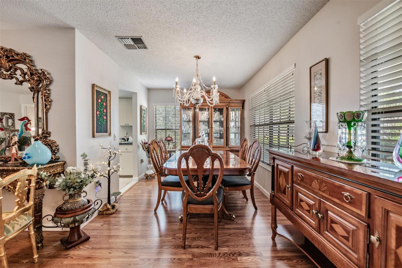 Image 6 of 41 For 9302 Trowbridge Court