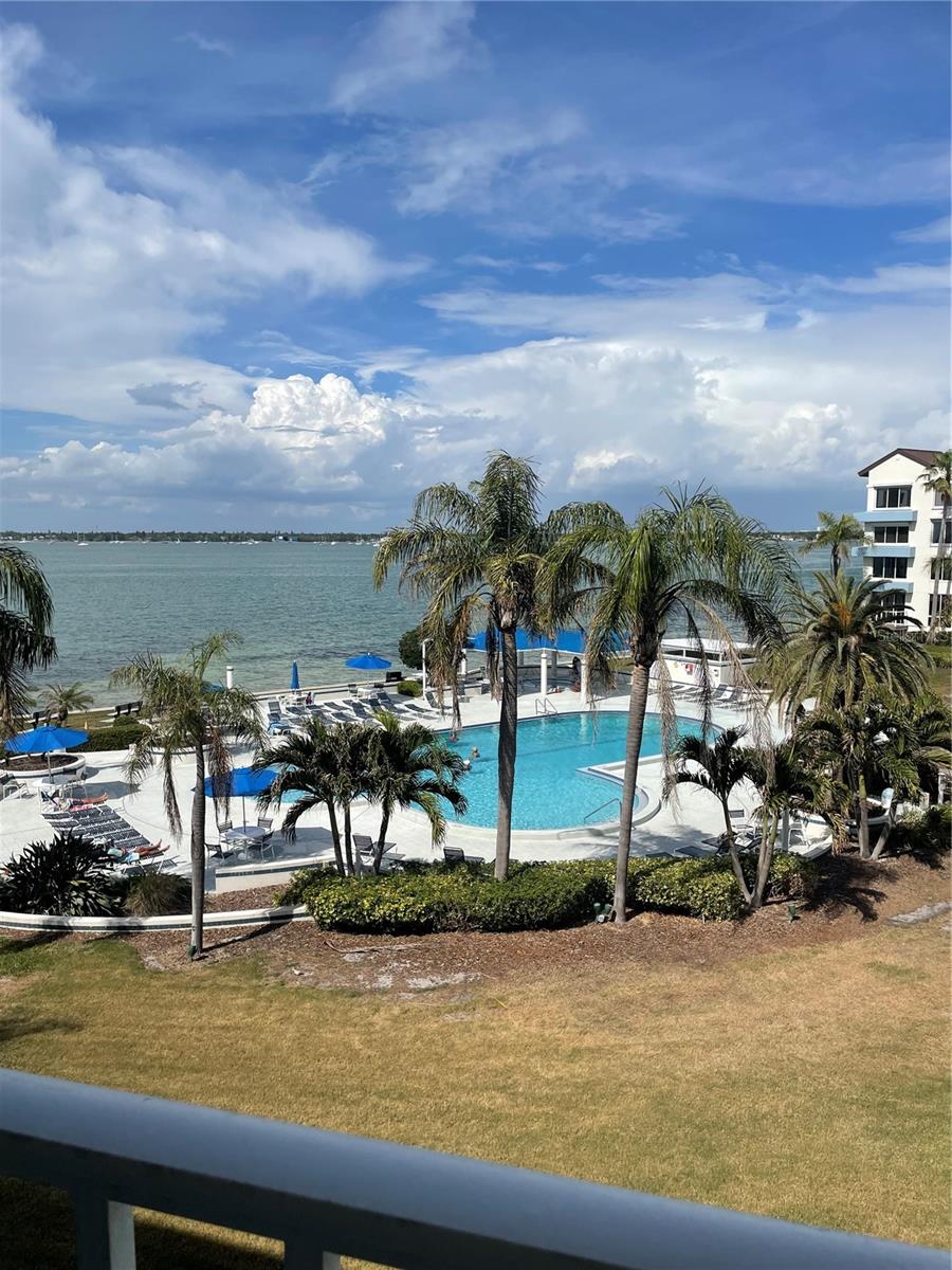 Image 31 of 36 For 5277 Isla Key Boulevard S 321