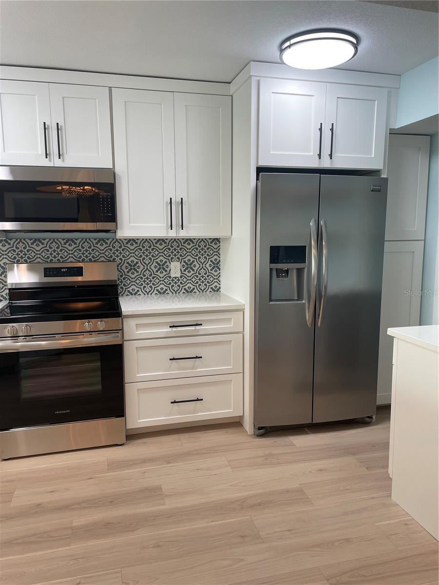 Image 7 of 36 For 5277 Isla Key Boulevard S 321