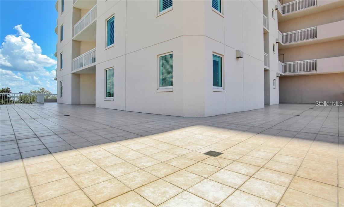 Image 21 of 35 For 3507 Bayshore Boulevard 303