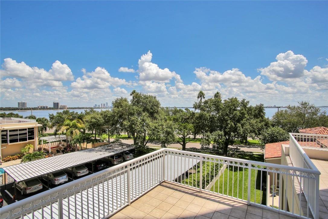 Image 22 of 35 For 3507 Bayshore Boulevard 303