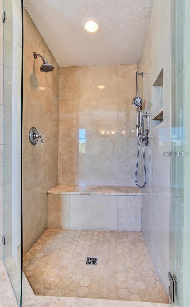 Image 33 of 35 For 3507 Bayshore Boulevard 303