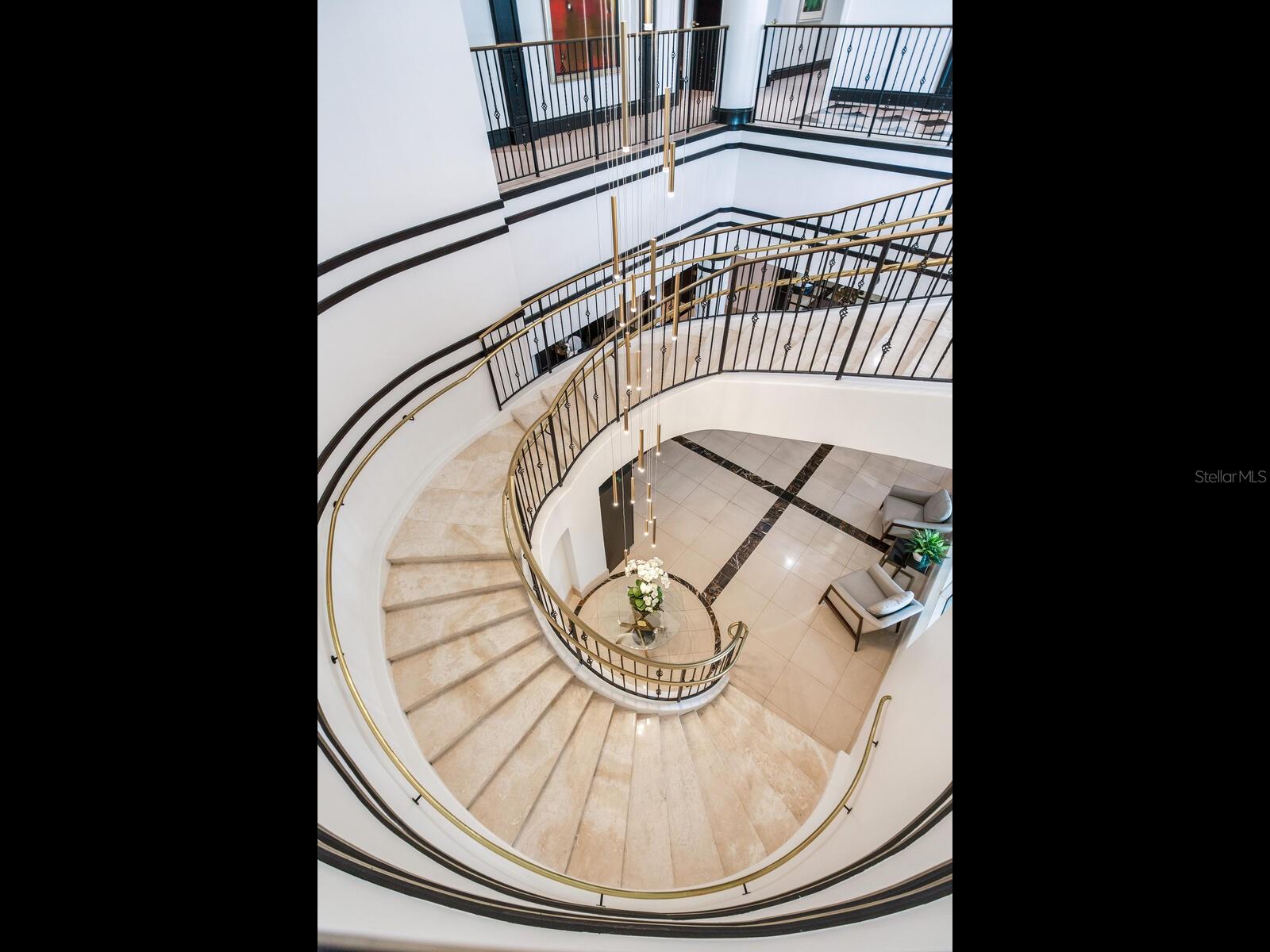 Image 6 of 35 For 3507 Bayshore Boulevard 303