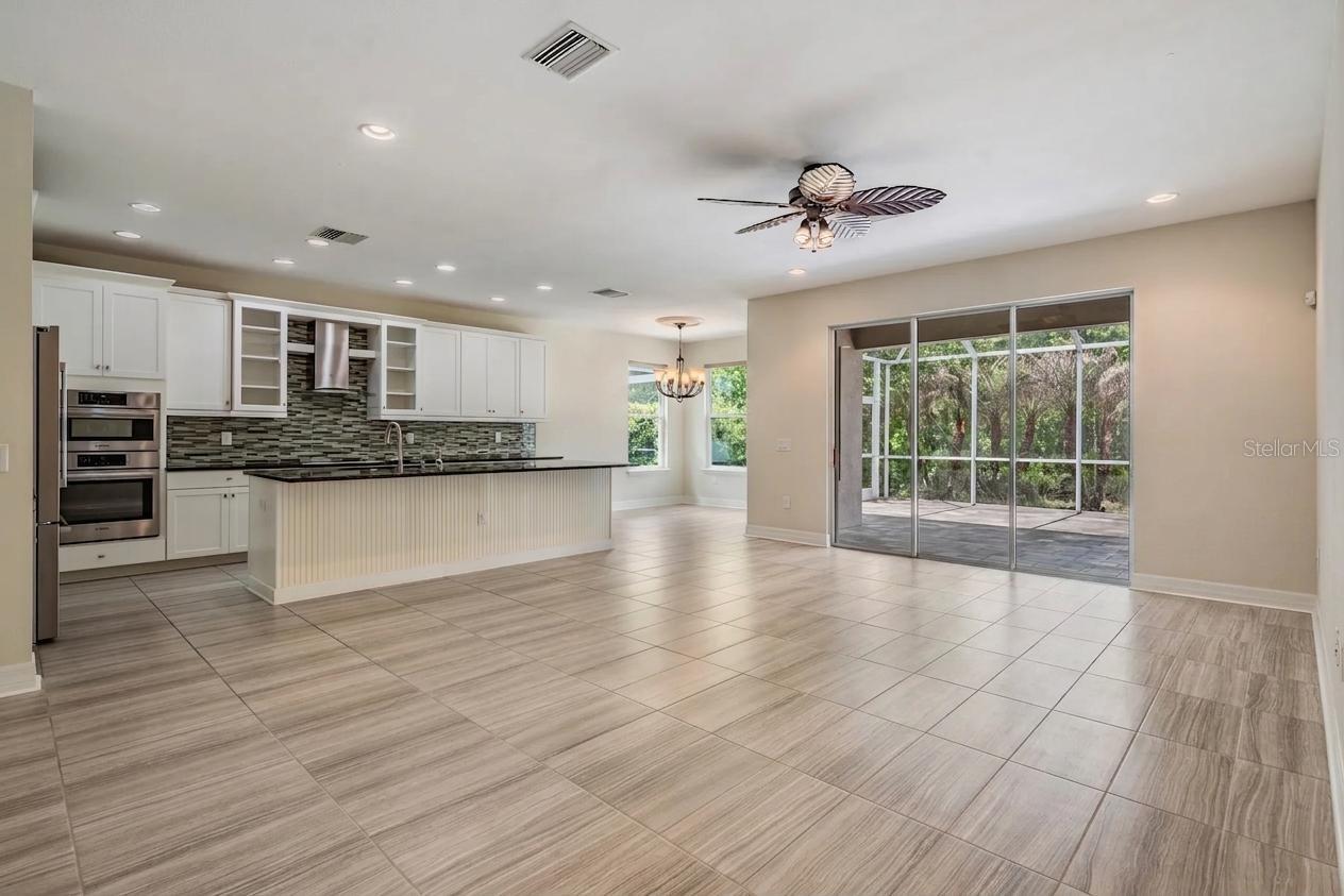 Image 10 of 61 For 4557 Vermillion Sky Drive