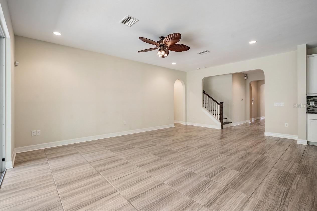 Image 6 of 61 For 4557 Vermillion Sky Drive