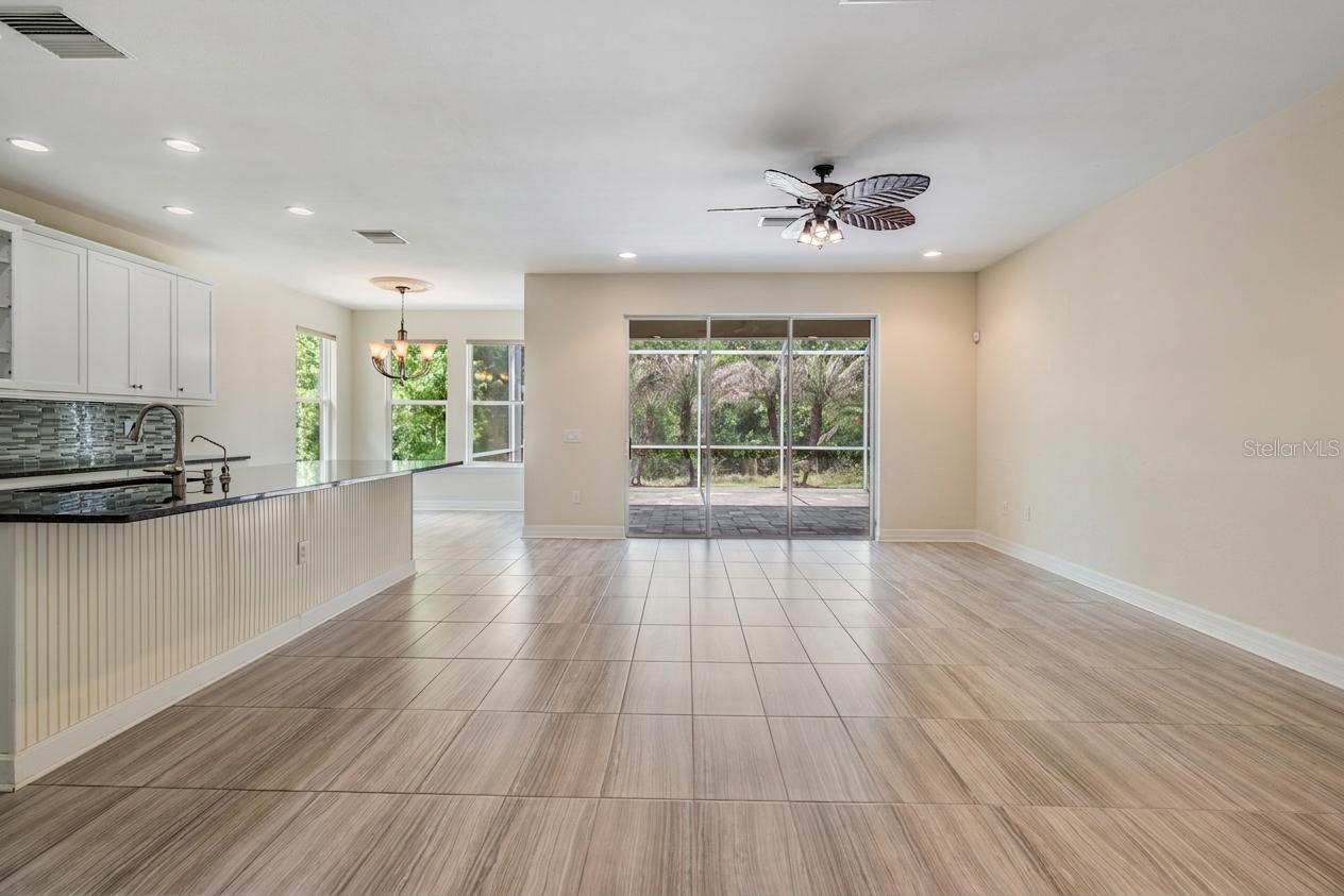 Image 7 of 61 For 4557 Vermillion Sky Drive