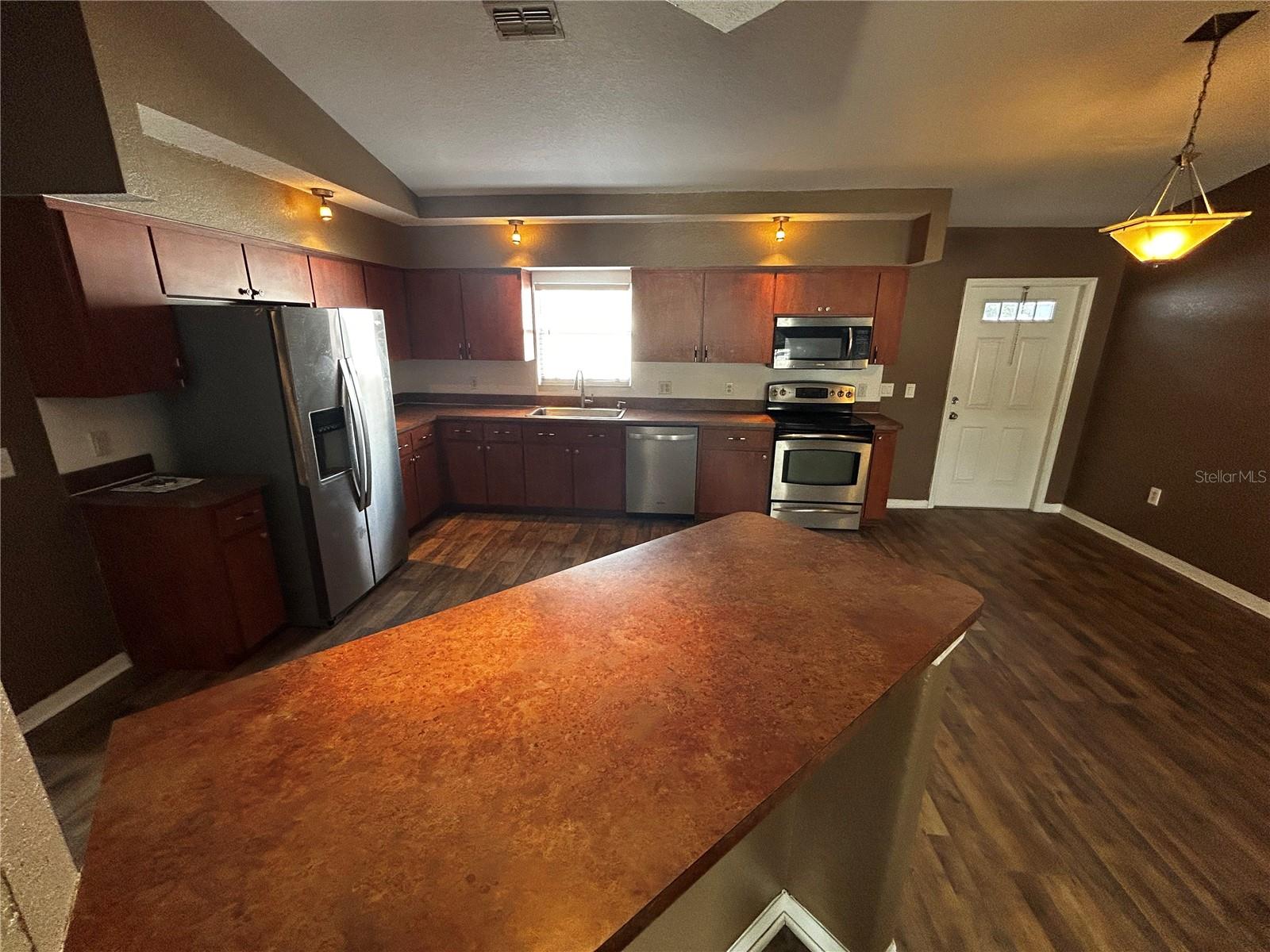 Image 10 of 38 For 5815 Mockingbird Drive