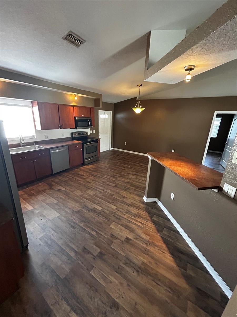 Image 12 of 38 For 5815 Mockingbird Drive