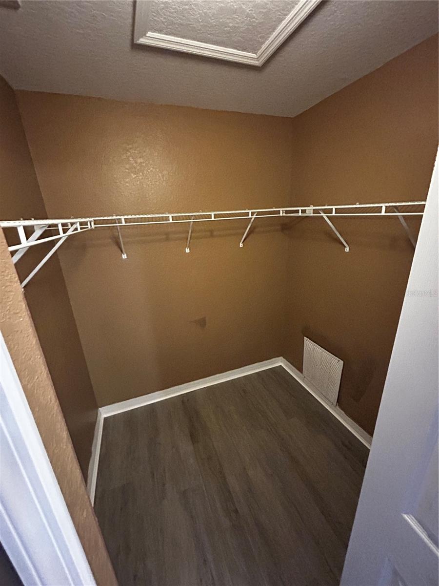 Image 23 of 38 For 5815 Mockingbird Drive