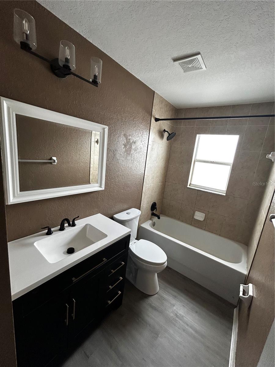 Image 27 of 38 For 5815 Mockingbird Drive