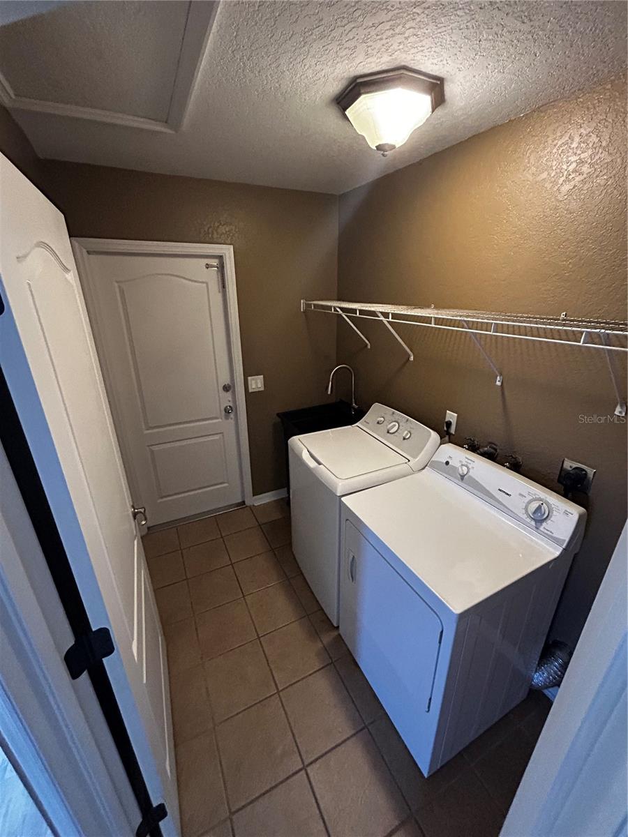 Image 32 of 38 For 5815 Mockingbird Drive