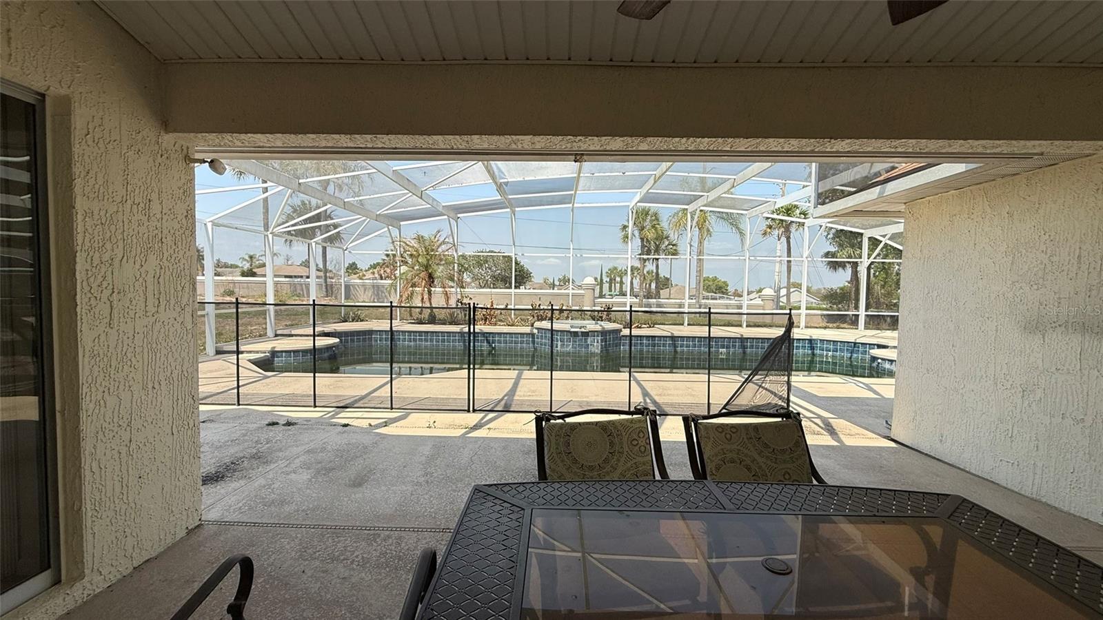 Image 11 of 12 For 5612 Loma Vista Drive W