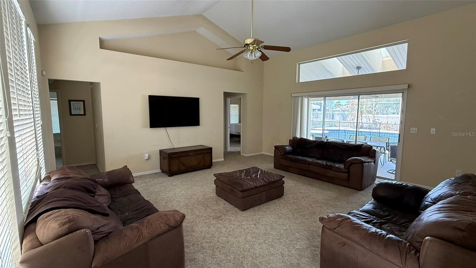 Image 2 of 12 For 5612 Loma Vista Drive W