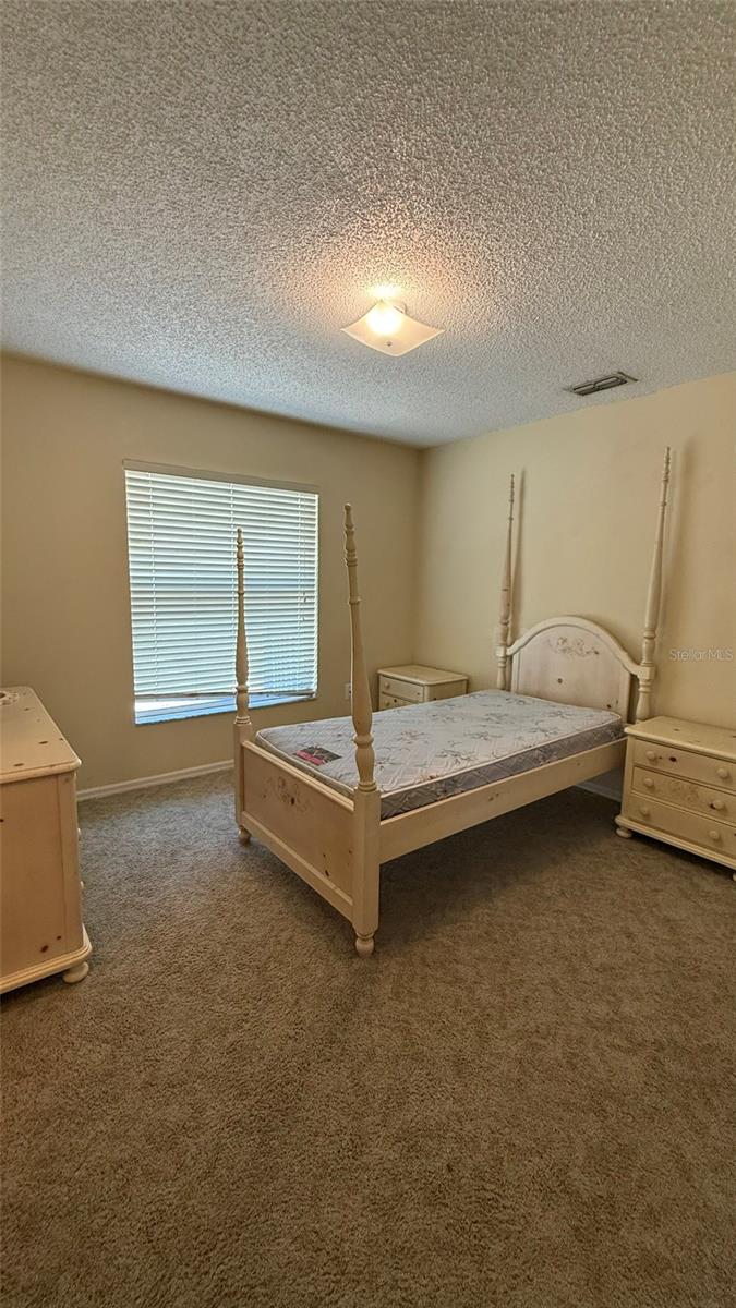 Image 8 of 12 For 5612 Loma Vista Drive W