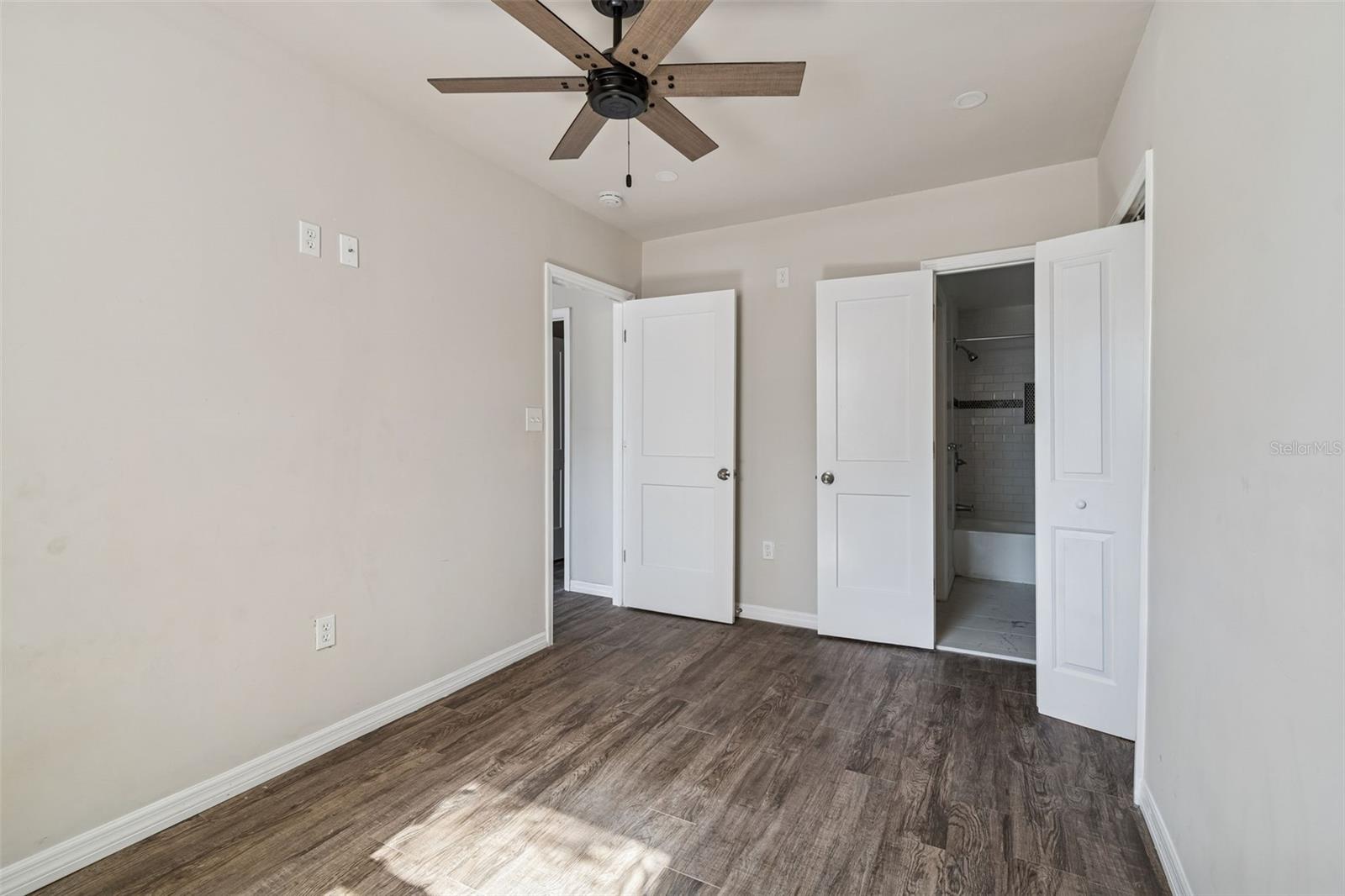 Image 10 of 43 For 1006 26th Avenue 1