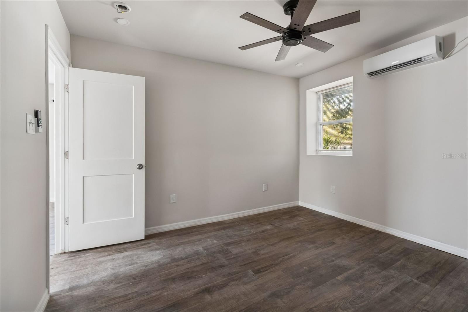 Image 15 of 43 For 1006 26th Avenue 1