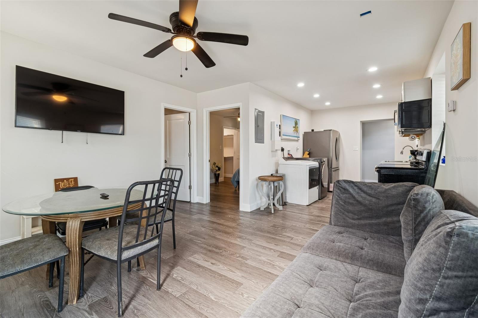 Image 22 of 43 For 1006 26th Avenue 1