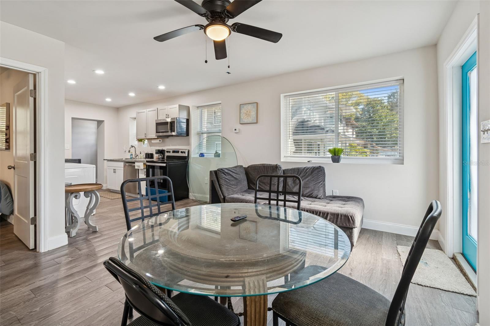 Image 24 of 43 For 1006 26th Avenue 1