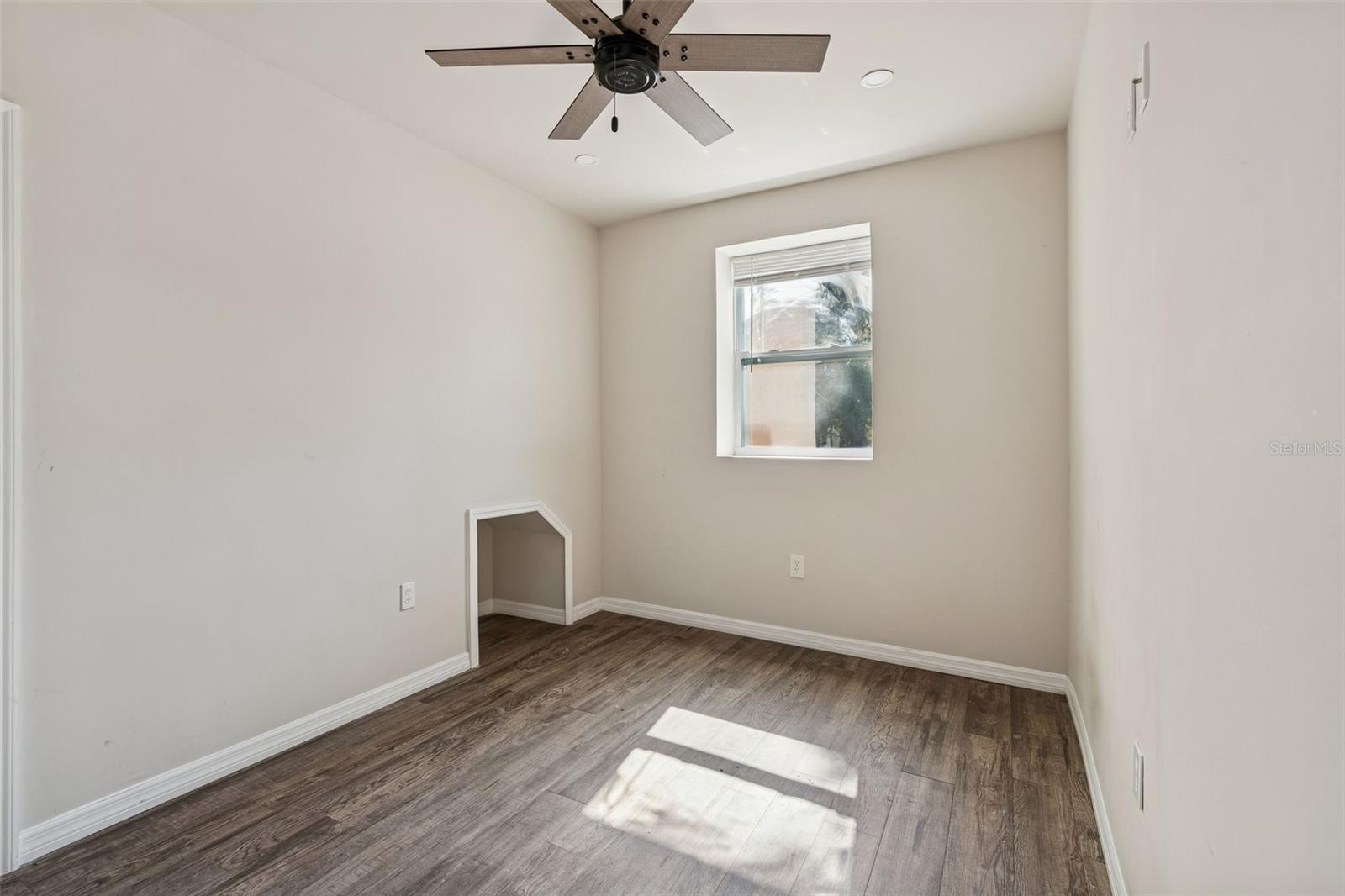 Image 8 of 43 For 1006 26th Avenue 1