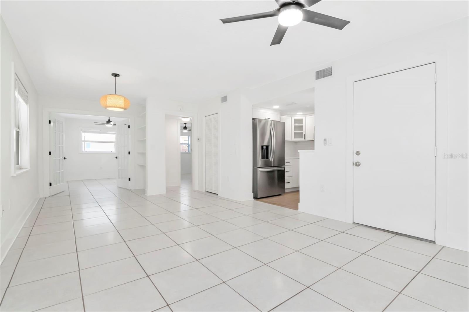 Image 4 of 20 For 3514 Gulf Boulevard 3