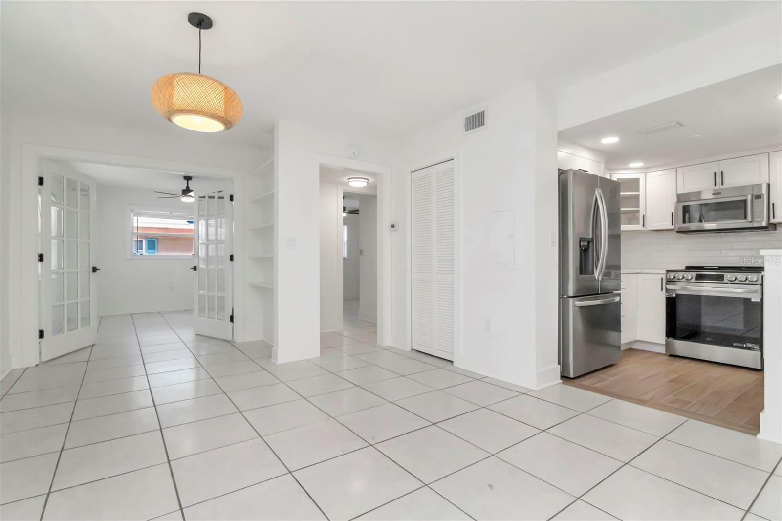 Image 9 of 20 For 3514 Gulf Boulevard 3