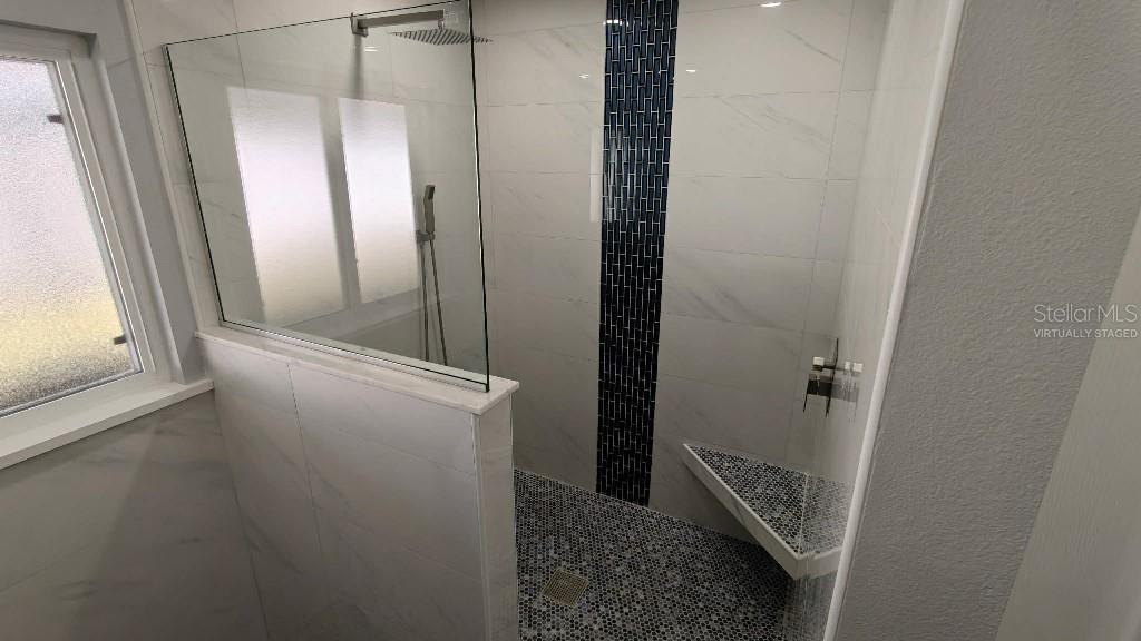 Image 12 of 23 For 2917 Michigan Street