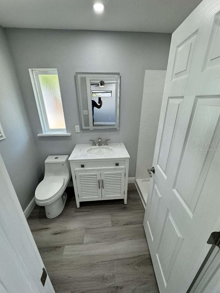 Image 15 of 23 For 2917 Michigan Street