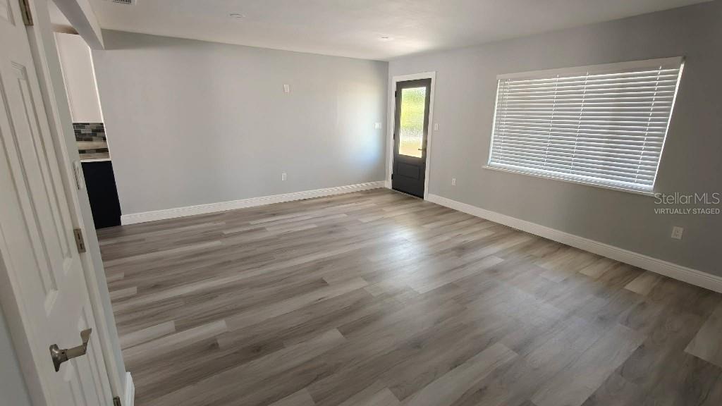 Image 23 of 23 For 2917 Michigan Street