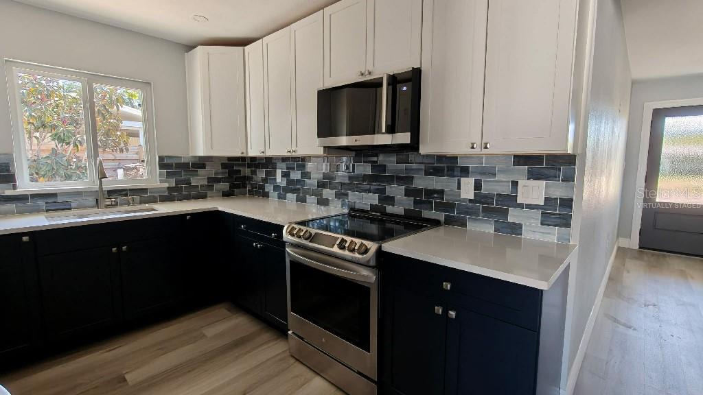 Image 7 of 23 For 2917 Michigan Street