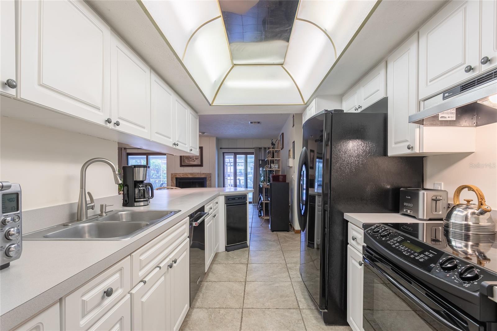 Image 13 of 70 For 6104 Schooner Way