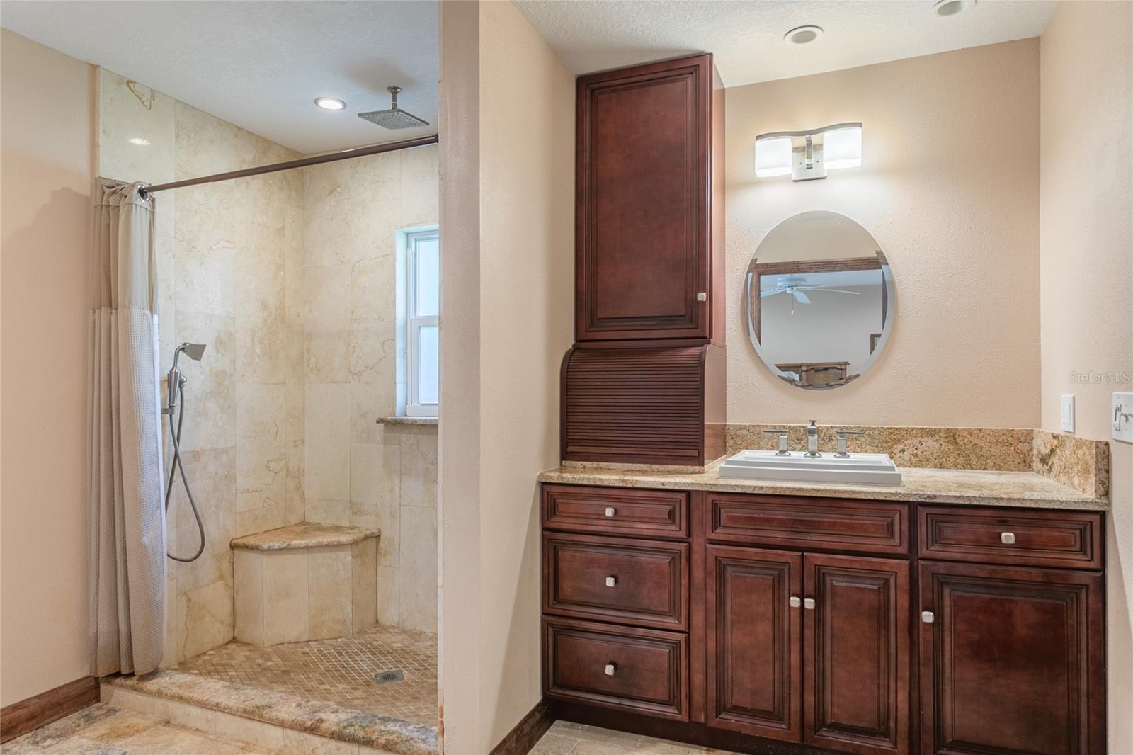 Image 27 of 70 For 6104 Schooner Way