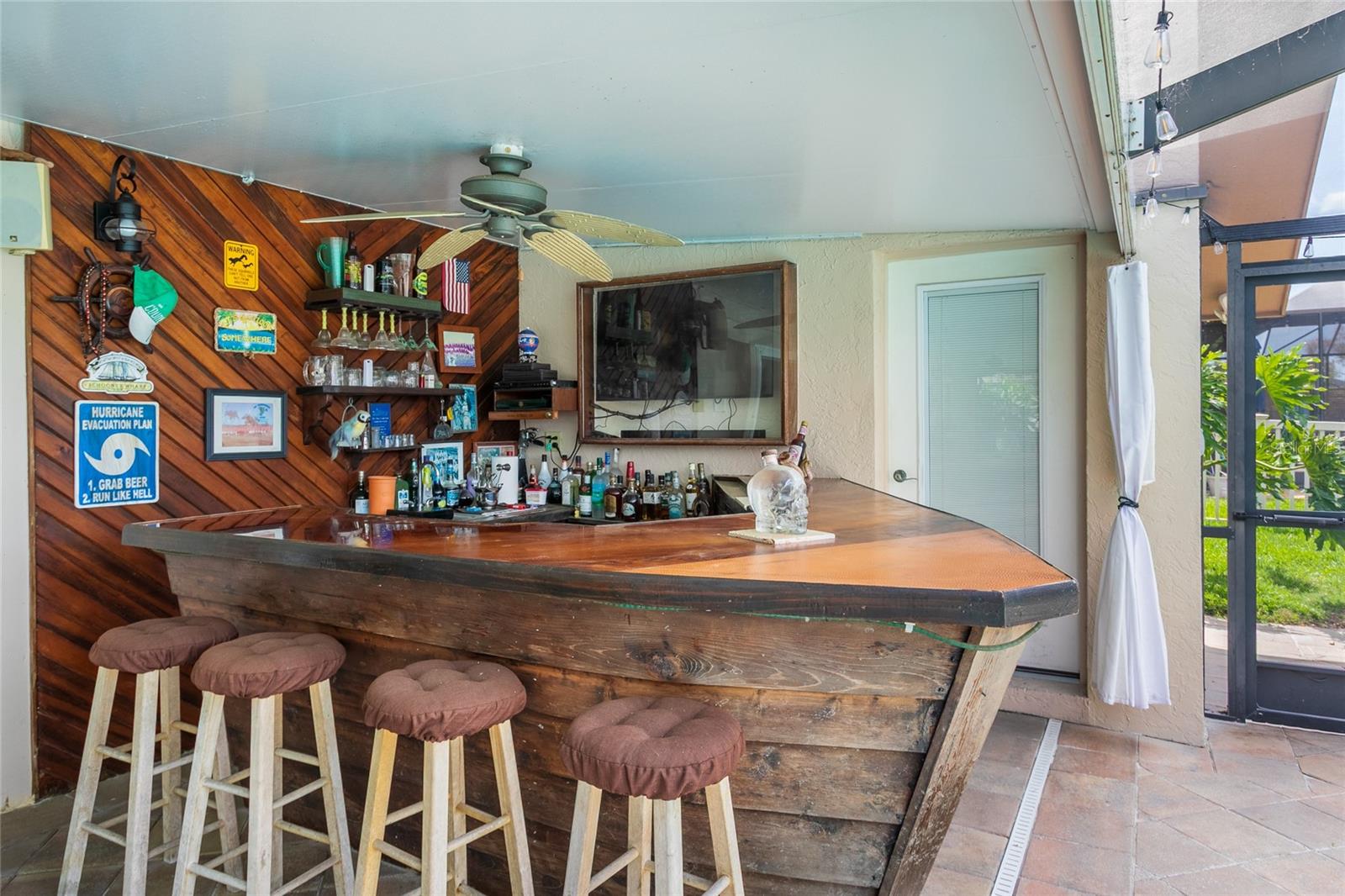 Image 39 of 70 For 6104 Schooner Way