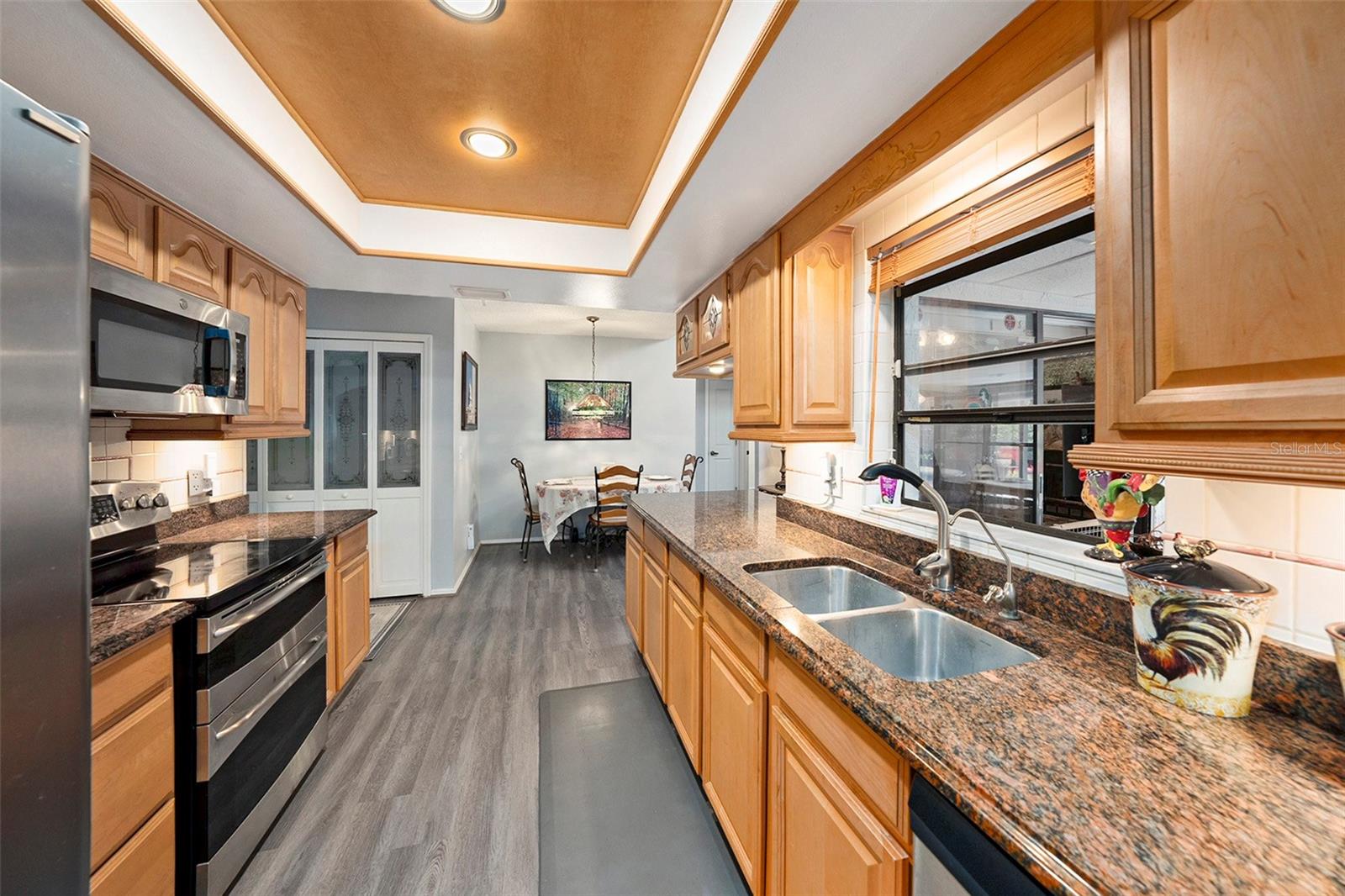 Listing photo id 10 for 12014 Littleberry Court