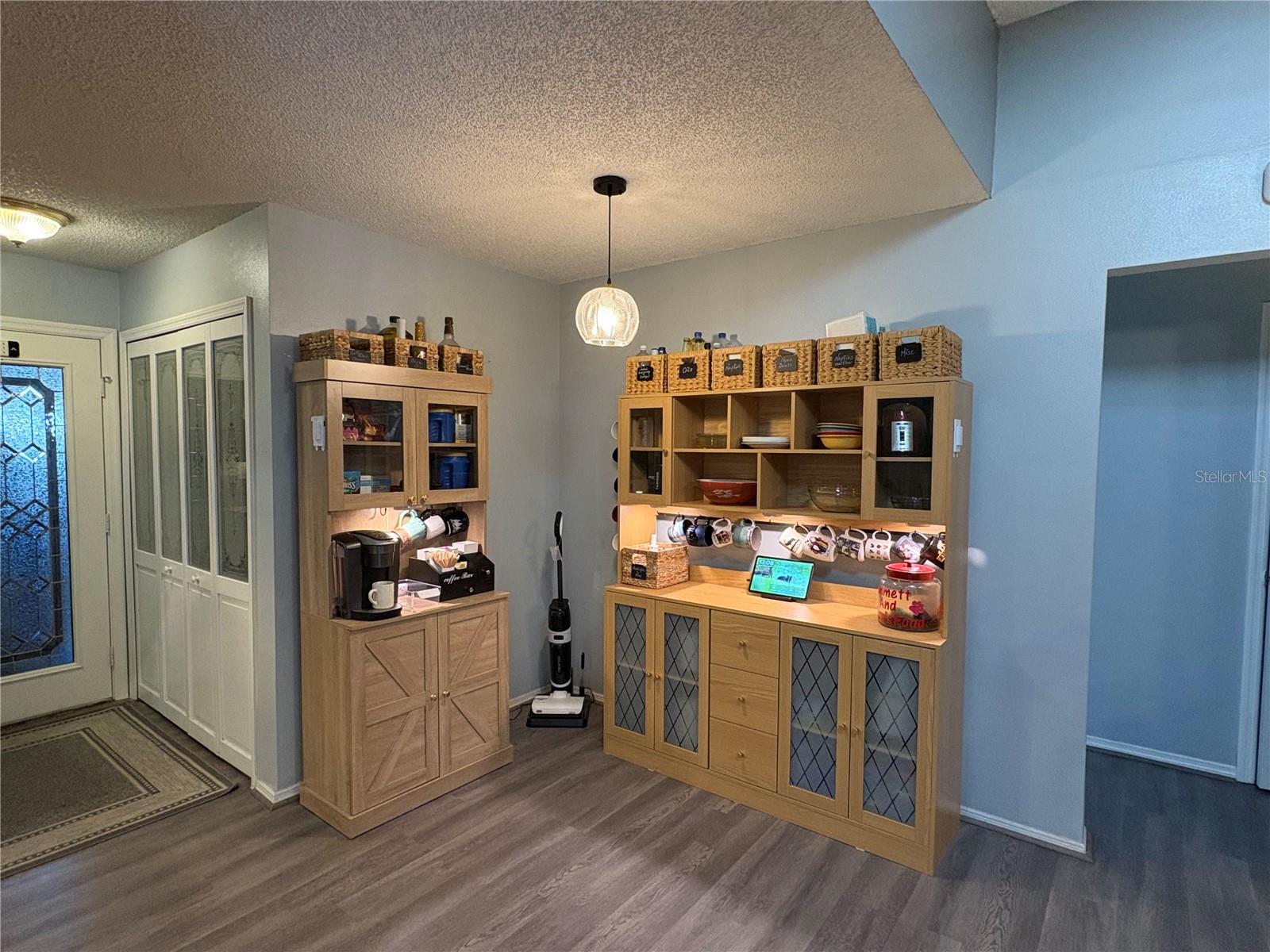 Listing photo id 15 for 12014 Littleberry Court