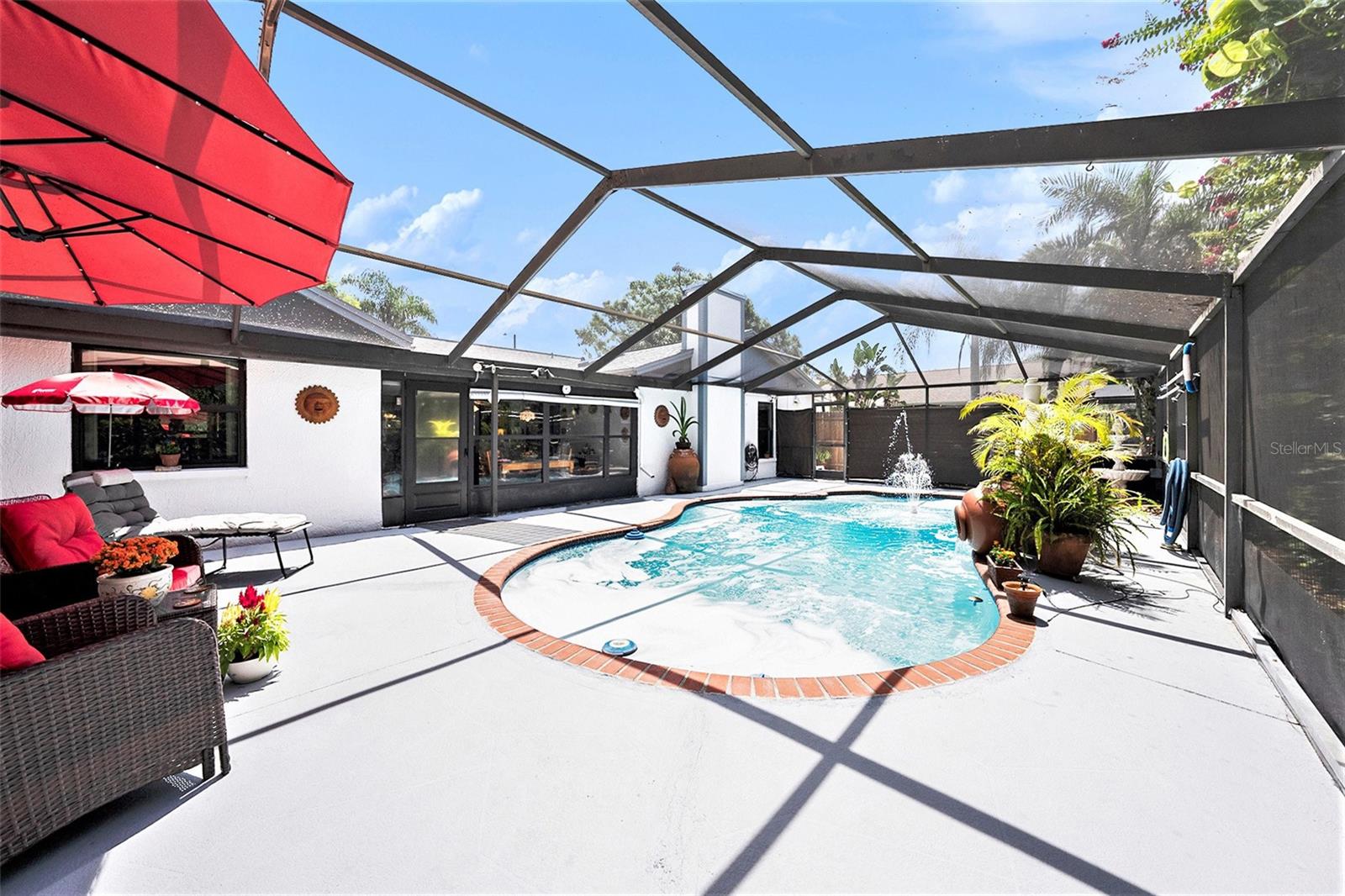 Listing photo id 0 for 12014 Littleberry Court