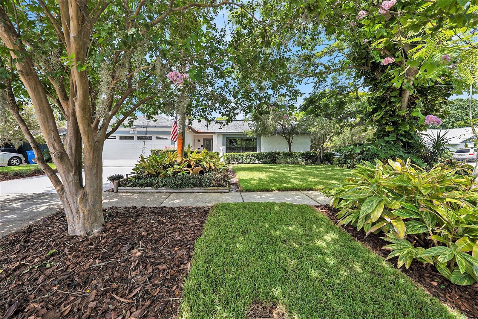 Listing photo id 4 for 12014 Littleberry Court