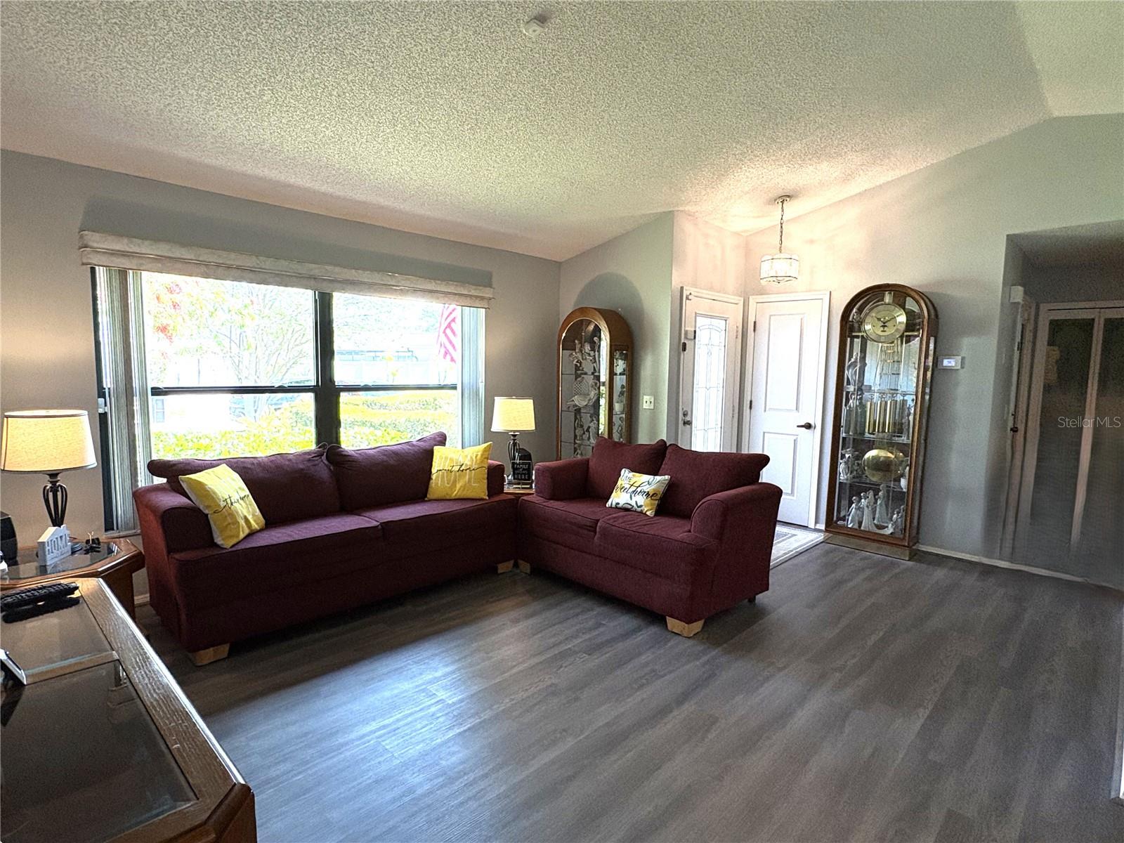 Listing photo id 5 for 12014 Littleberry Court