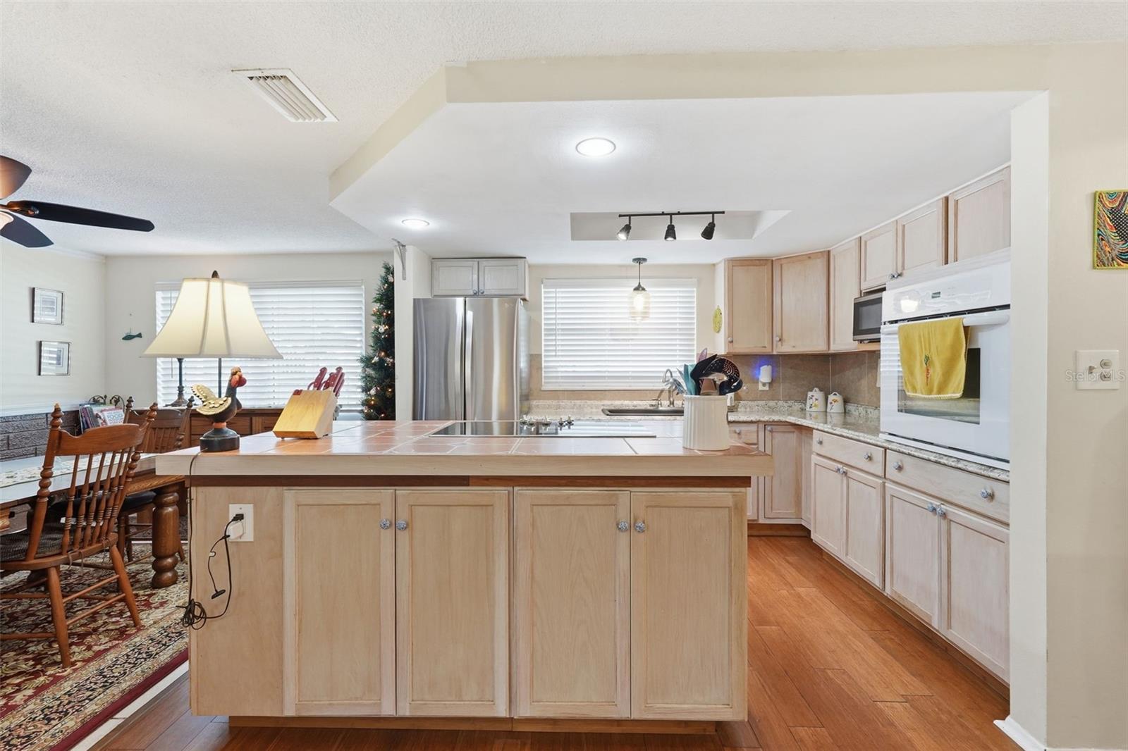 Image 10 of 34 For 3226 Fairmount Drive