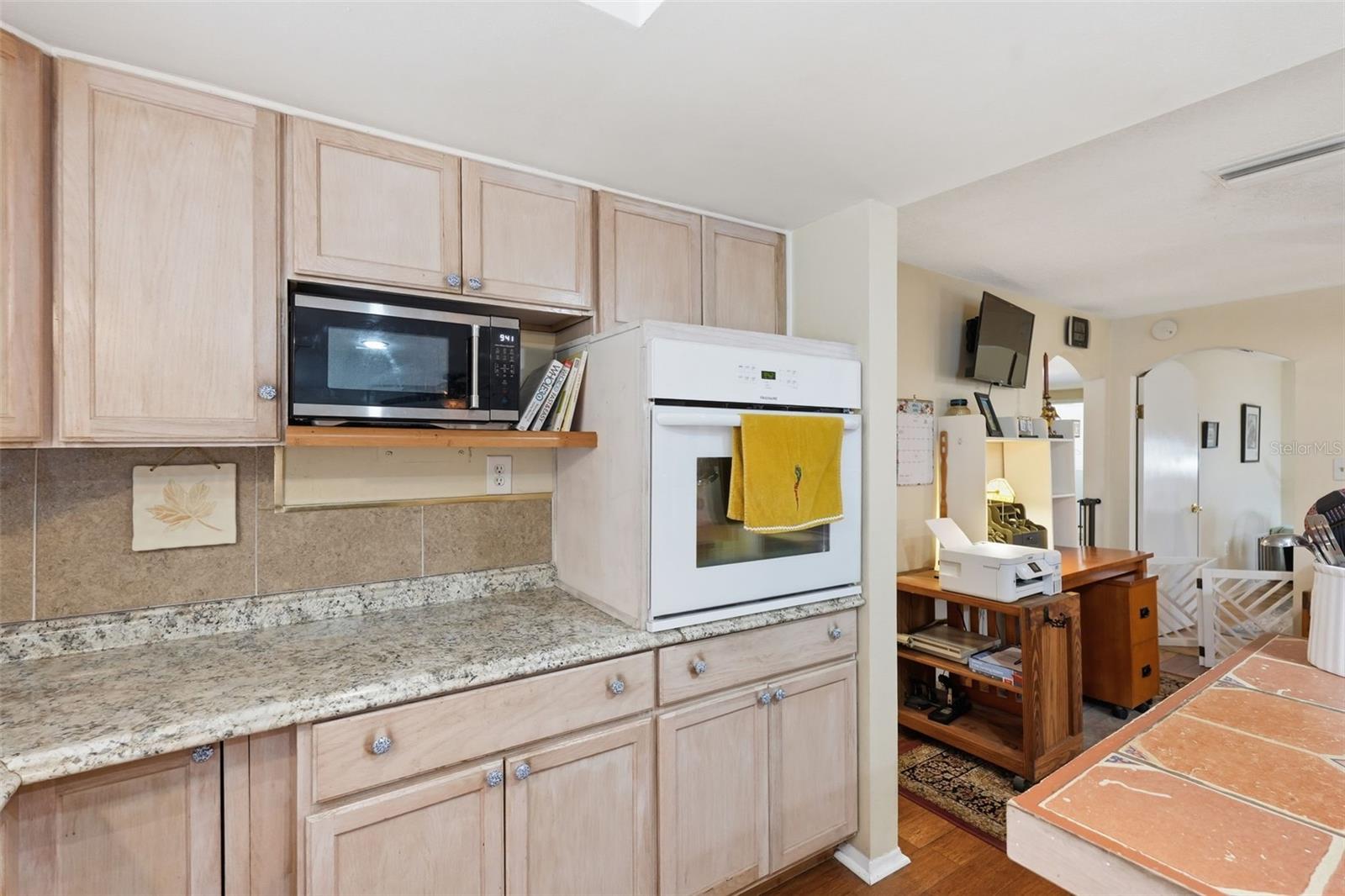 Image 8 of 34 For 3226 Fairmount Drive