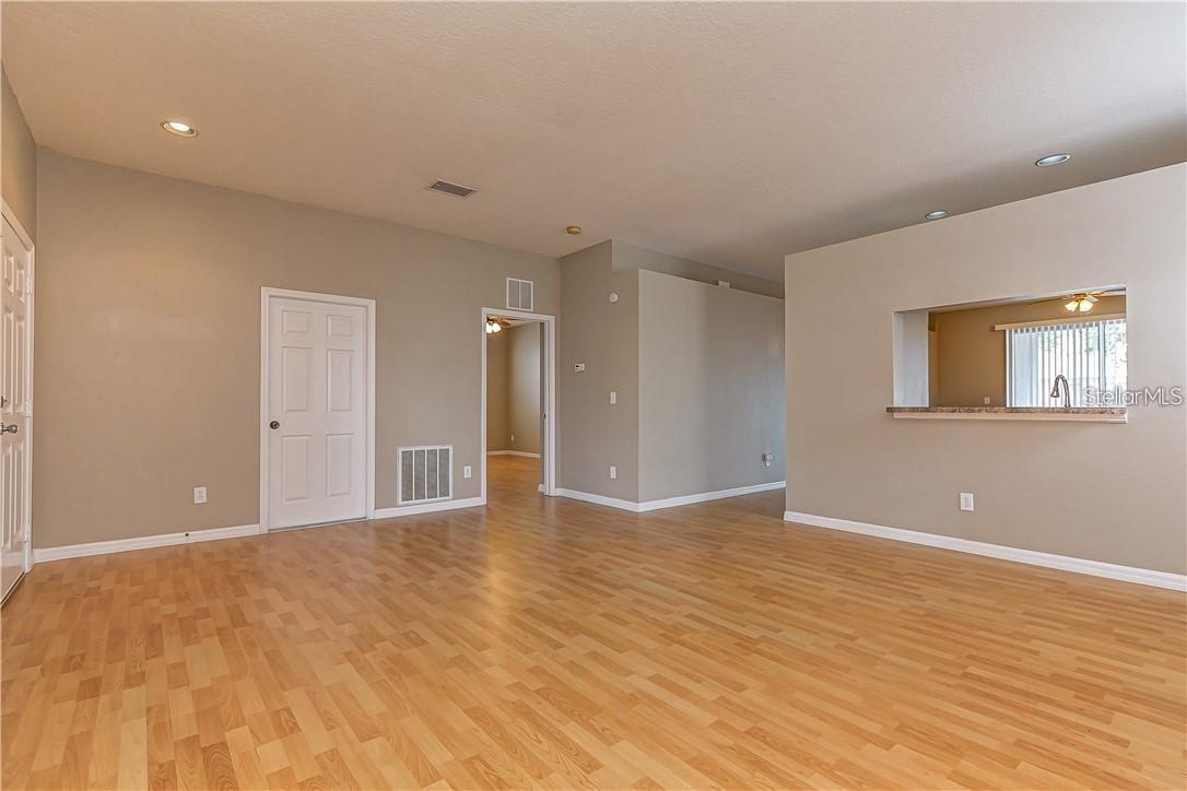 Image 12 of 29 For 4732 Red Pine Way