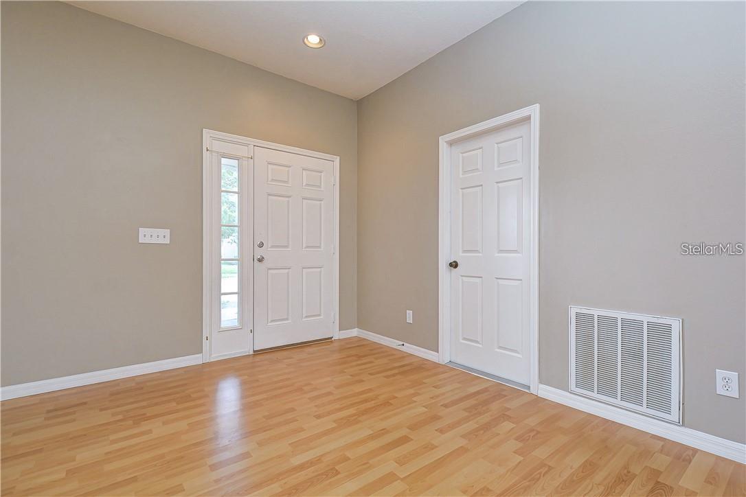 Image 8 of 29 For 4732 Red Pine Way