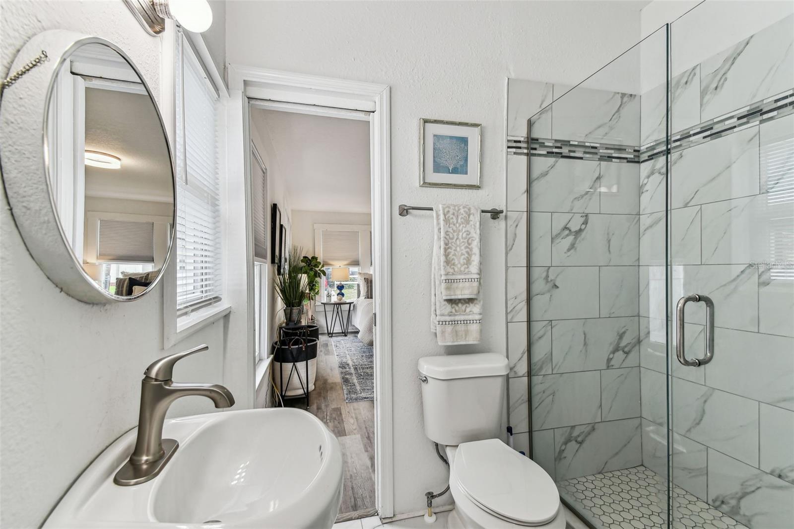 Image 16 of 61 For 904 Hamilton Avenue