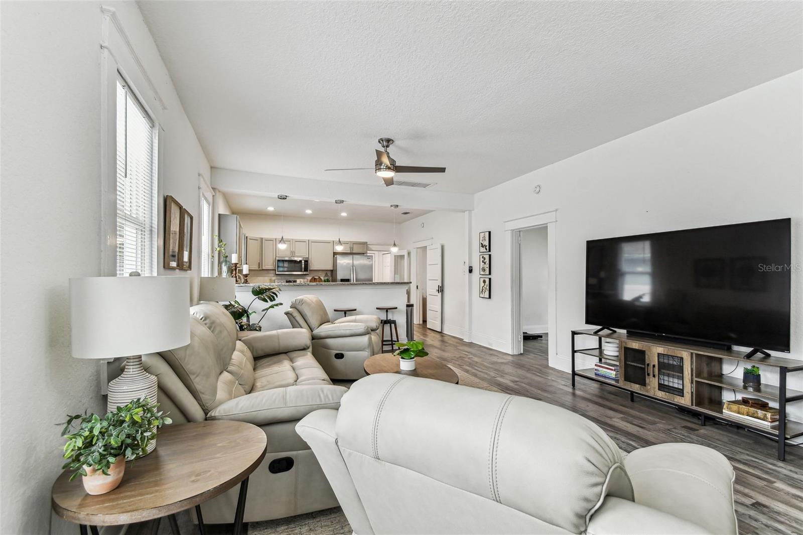 Image 25 of 61 For 904 Hamilton Avenue