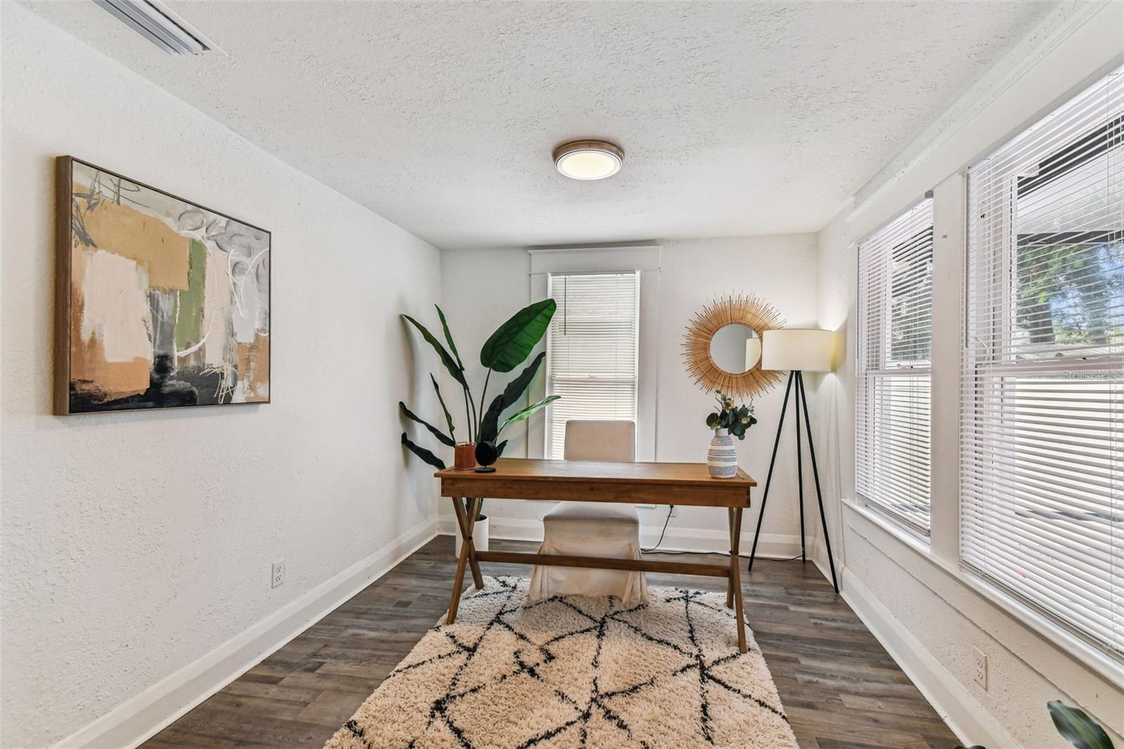 Image 39 of 61 For 904 Hamilton Avenue