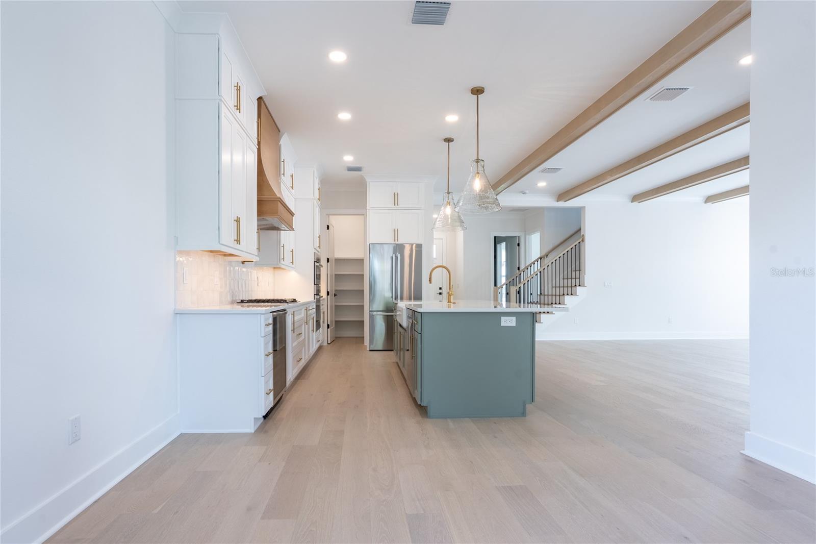 Image 11 of 52 For 1851 Mississippi Avenue Ne