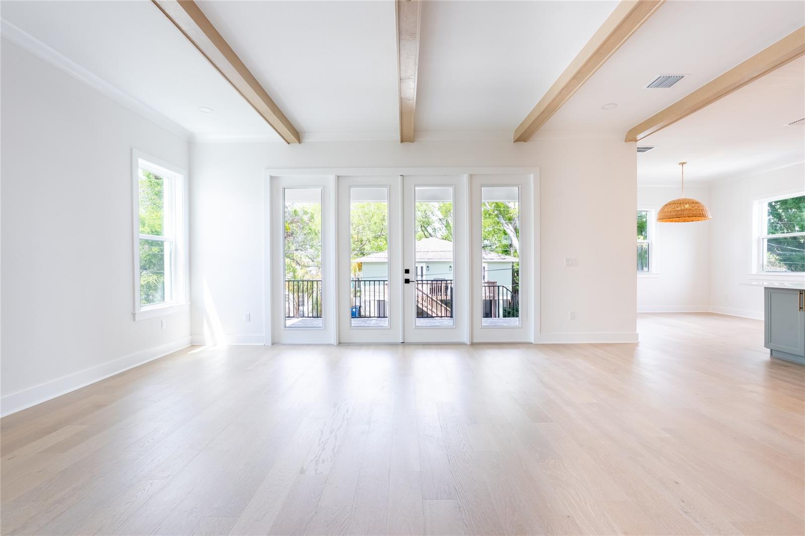 Image 14 of 52 For 1851 Mississippi Avenue Ne