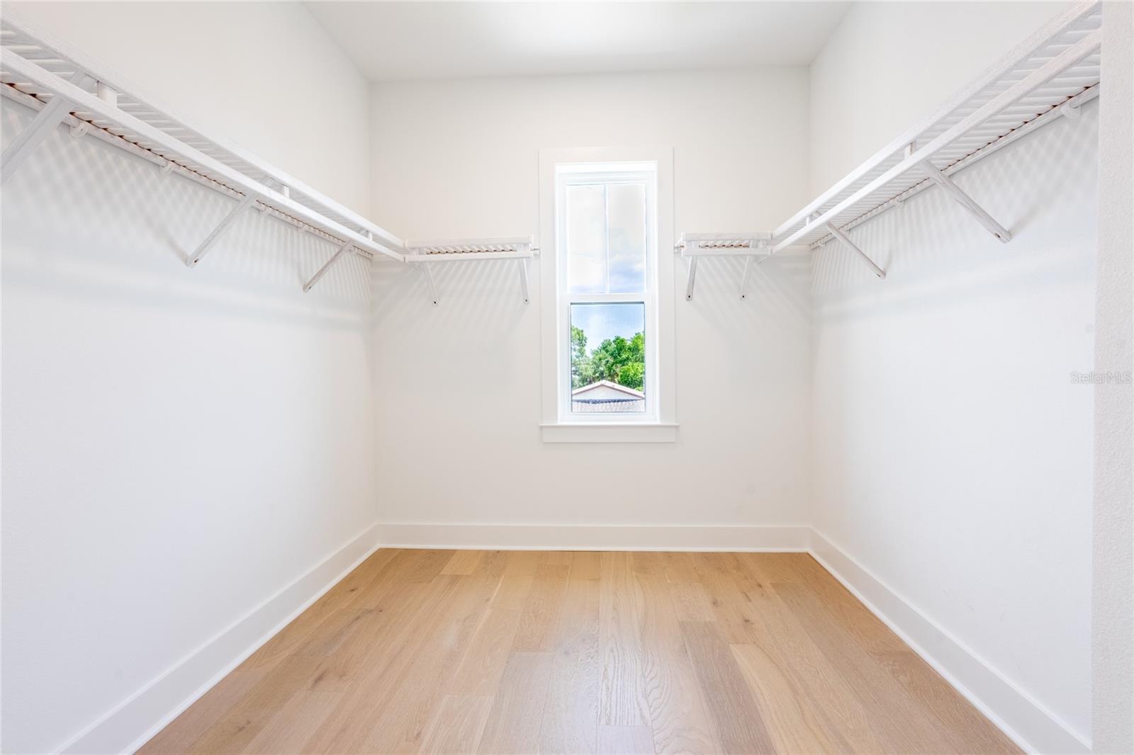 Image 24 of 52 For 1851 Mississippi Avenue Ne