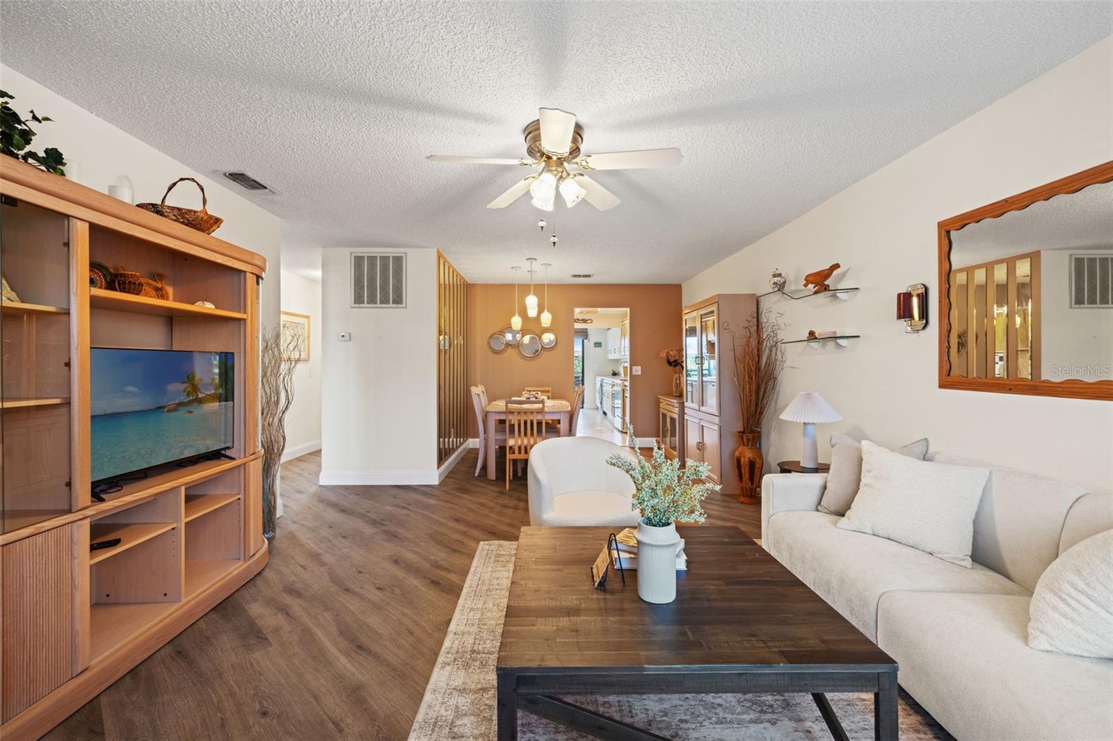 Image 12 of 44 For 6070 80th Street N 410